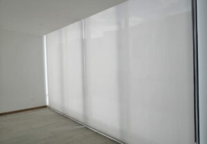 Roller Screen 550 W.L